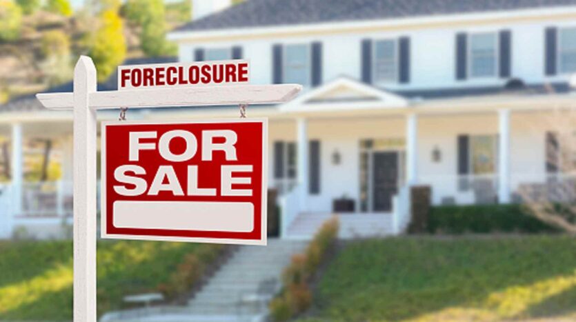 The Pros and Cons of Buying a Foreclosure